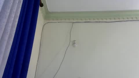 sweet_strawberina online show from June 9, 10:37 am