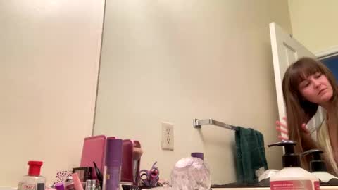 Heidi Brenner - Please check bio for schedule  FAQ online show from March 12, 8:52 pm