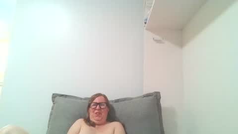 sweetandnaughty123 online show from October 27, 9:37 pm