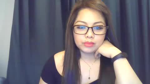 sweetangel_dharlene online show from March 28, 6:09 pm