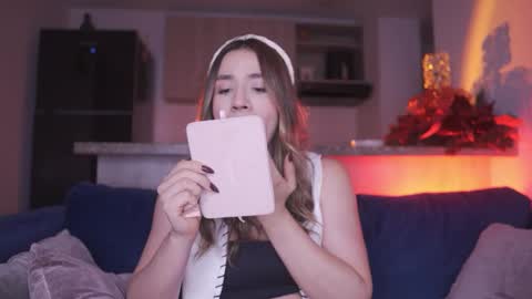 Camila online show from November 24, 3:05 am