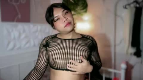 Leith Madrigal online show from April 25, 6:16 pm