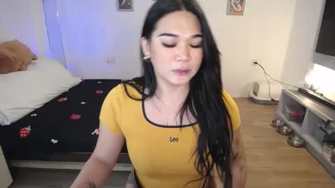 Snapshot of sweetcuteangel chatting on January 30, 9:25 pm angel 3 online show from January 30, 9:25 pm