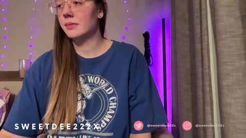 Delilah Samson online show from January 3, 4:22 am