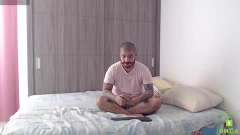         online show from February 5, 8:23 pm