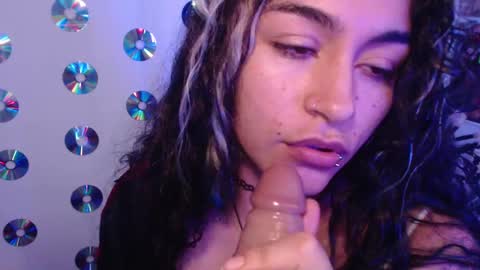 Abril online show from October 8, 4:57 pm