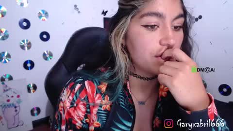 Abril online show from March 9, 6:43 pm