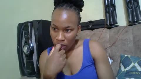 sweetdiva2012 online show from October 14, 6:38 am