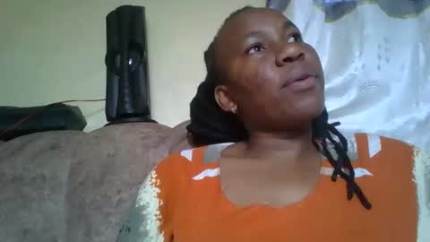 sweetdiva2012 online show from February 4, 7:01 am