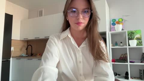 Vicktorious online show from September 30, 2:05 pm