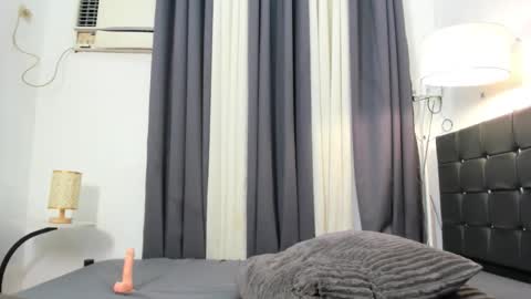 sweetest_one4 online show from November 12, 7:27 pm