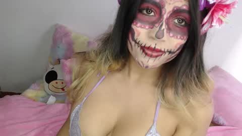                  online show from October 29, 5:53 am