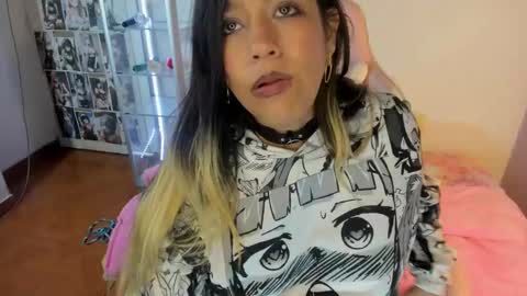                  online show from November 21, 6:00 am