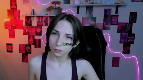 Chloe online show from April 22, 8:43 am