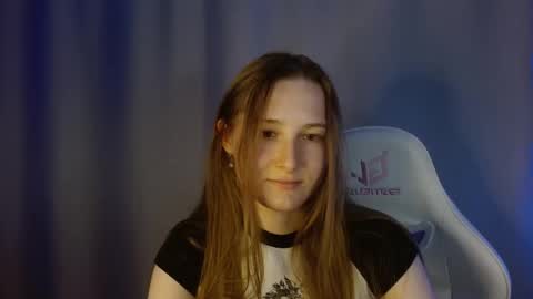 Annie online show from September 13, 8:00 pm