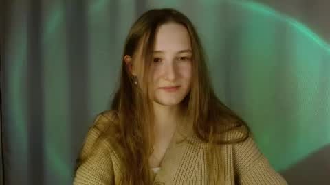 Annie online show from September 24, 8:04 pm