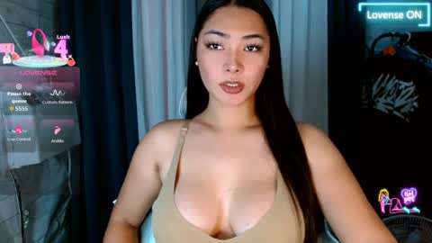 sweetiefox1 online show from May 25, 4:18 am
