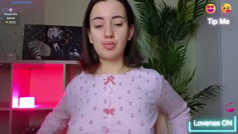 Kendl online show from March 3, 9:55 pm