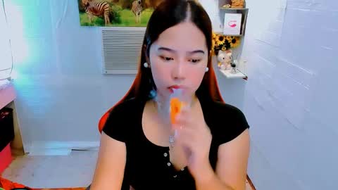 Snapshot of sweetienicole chatting on October 5, 3:26 am Nicole online show from October 5, 3:26 am