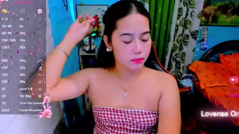 Snapshot of sweetienicole chatting on September 13, 6:10 pm Nicole online show from September 13, 6:10 pm