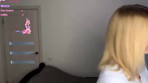 sweetilun online show from April 17, 11:56 am