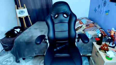 Isabella online show from February 4, 2:59 am