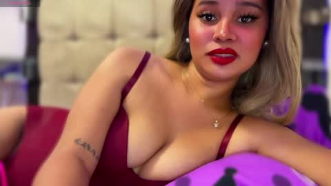 sweetjhessa69 online show from May 31, 4:55 am