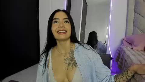 sweetmili133 online show from April 13, 12:20 pm