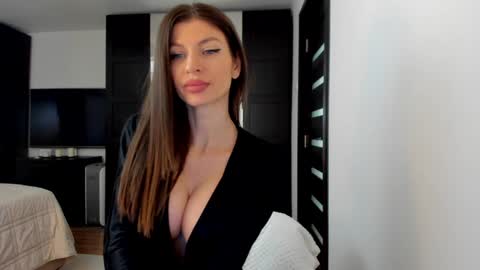 Nicole online show from September 24, 6:20 am