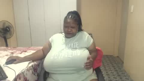 sweetnoziexxx online show from January 17, 5:50 am