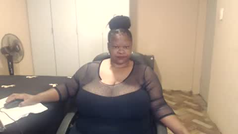 sweetnoziexxx online show from March 17, 6:18 am