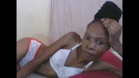 ESTHER online show from January 12, 9:05 am