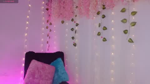 sweetposion online show from June 10, 6:40 pm