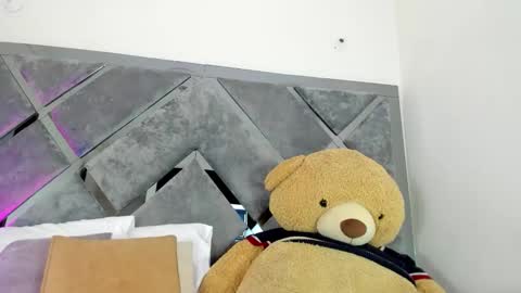 Snapshot of sweetsalome_01 chatting on October 24, 12:06 pm sweetsalome_01 online show from October 24, 12:06 pm