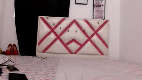 sweetscaarlett online show from March 19, 2:22 pm