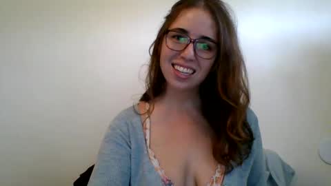 sweetsocalgirl online show from February 25, 9:58 pm