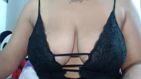 sweett_candy1 online show from April 11, 3:22 am