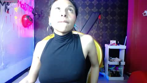 Snapshot of sweett_pleasure chatting on September 21, 4:11 pm Sweett pleasure online show from September 21, 4:11 pm