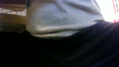 Snapshot of sweetwarrior32 chatting on December 19, 1:07 am Ricky32 online show from December 19, 1:07 am