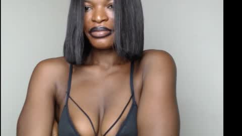 sweetxxboobsx online show from November 7, 9:12 am