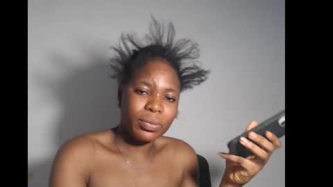 Snapshot of sweetxxpie chatting on October 31, 10:15 am Sweetxxpie online show from October 31, 10:15 am