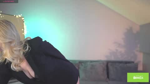 Becky online show from April 20, 8:17 am