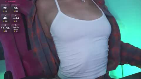 Emily online show from August 4, 11:39 am