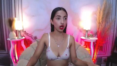 LAURA online show from November 4, 12:17 pm