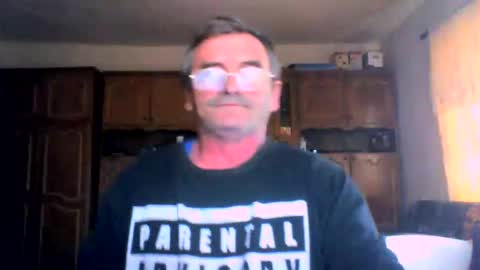 Raymond online show from April 8, 10:40 am