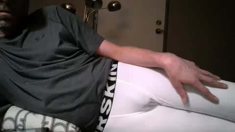 swontguy2025 online show from February 26, 6:30 am