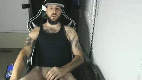 Snapshot of swoozy_ chatting on September 23, 12:37 am swoozy_ online show from September 23, 12:37 am