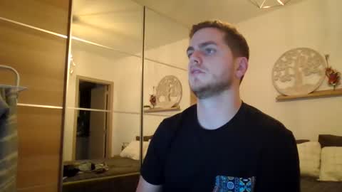 syl092 online show from January 6, 4:23 pm