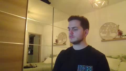 syl092 online show from December 11, 5:14 pm