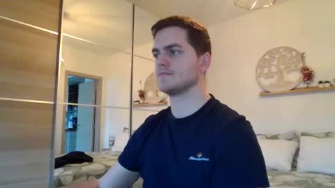 syl092 online show from January 27, 9:55 am